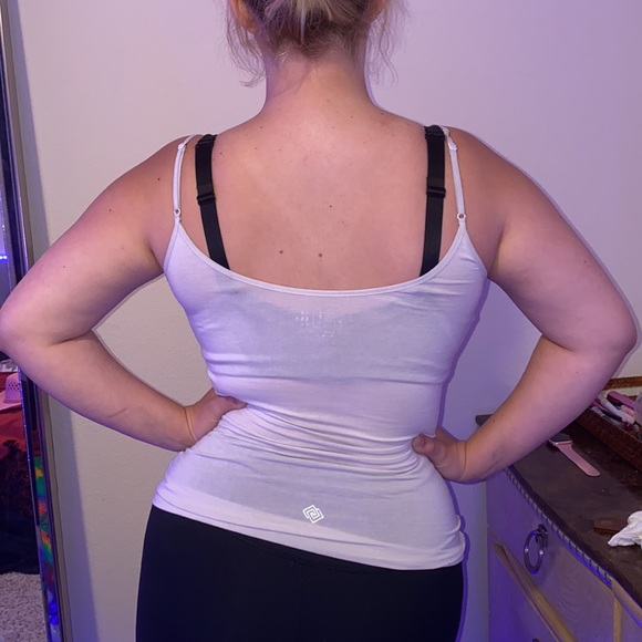 Tank top - Picture 2 of 3